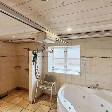 Hjalmar Holiday home Allinge-Sandvig