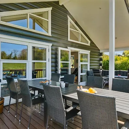 Dom wakacyjny Hjalmar - 400m From The Sea By Interhome *