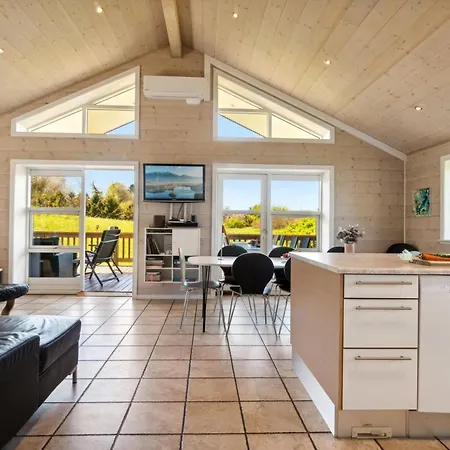 Dom wakacyjny Hjalmar - 400m From The Sea By Interhome Allinge-Sandvig