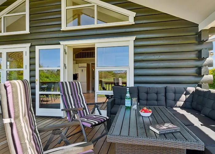 Dom wakacyjny Hjalmar - 400m From The Sea By Interhome